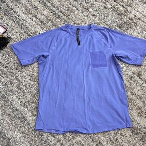 Lululemon Men's Ventilated Hiking Short Sleeve Lavender Tee Shirt Sz L